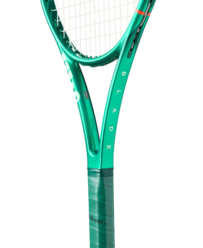 Blade 104 V10